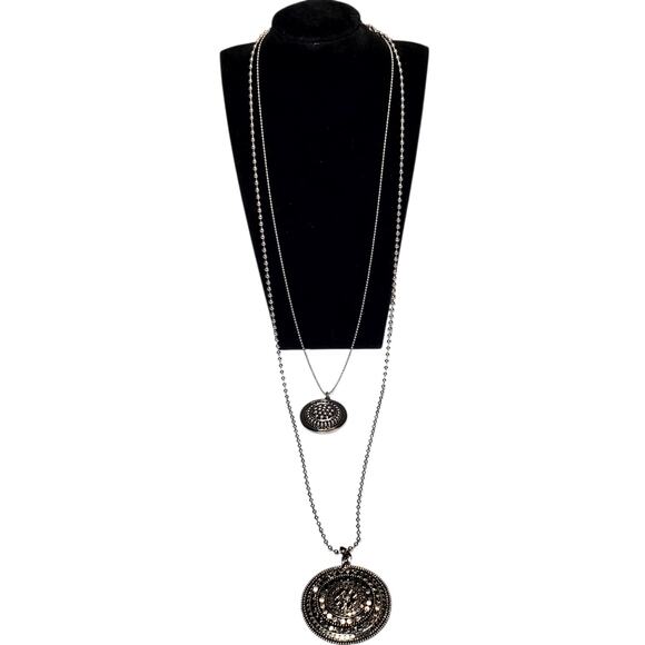 Chico’s Roxi Double Chain Silver Tone Medallion Pendant 24" - Picture 1 of 9